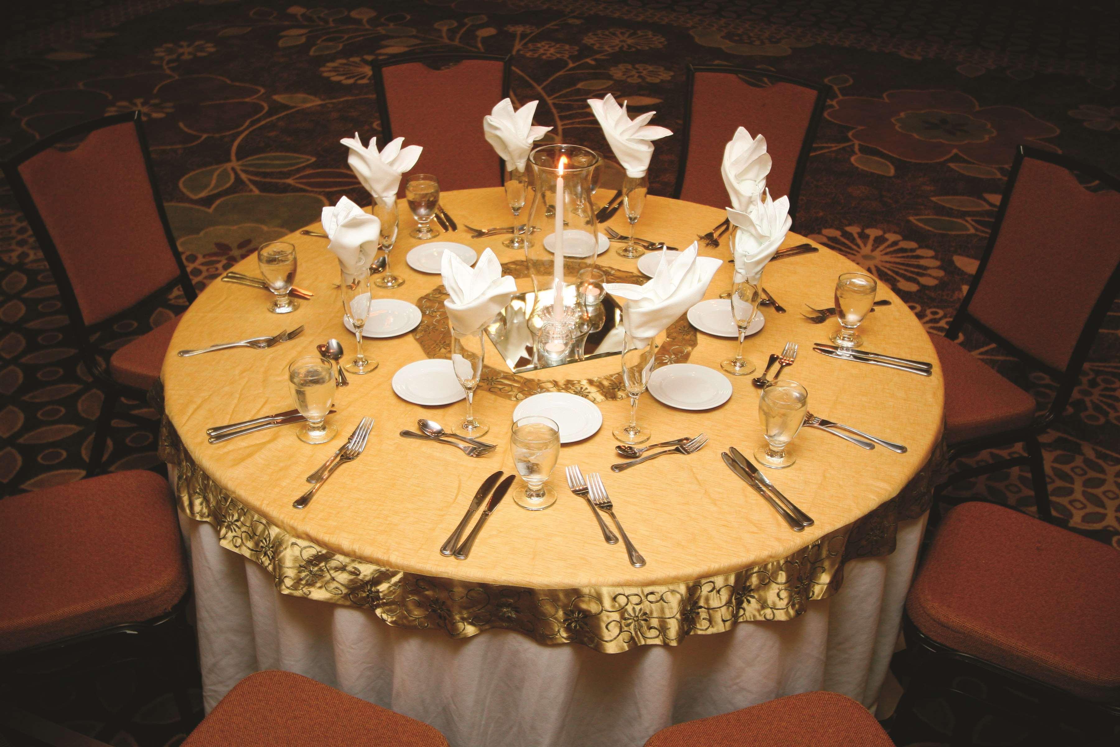 Doubletree Suites By Hilton At The Battery Atlanta Smyrna Restoran foto