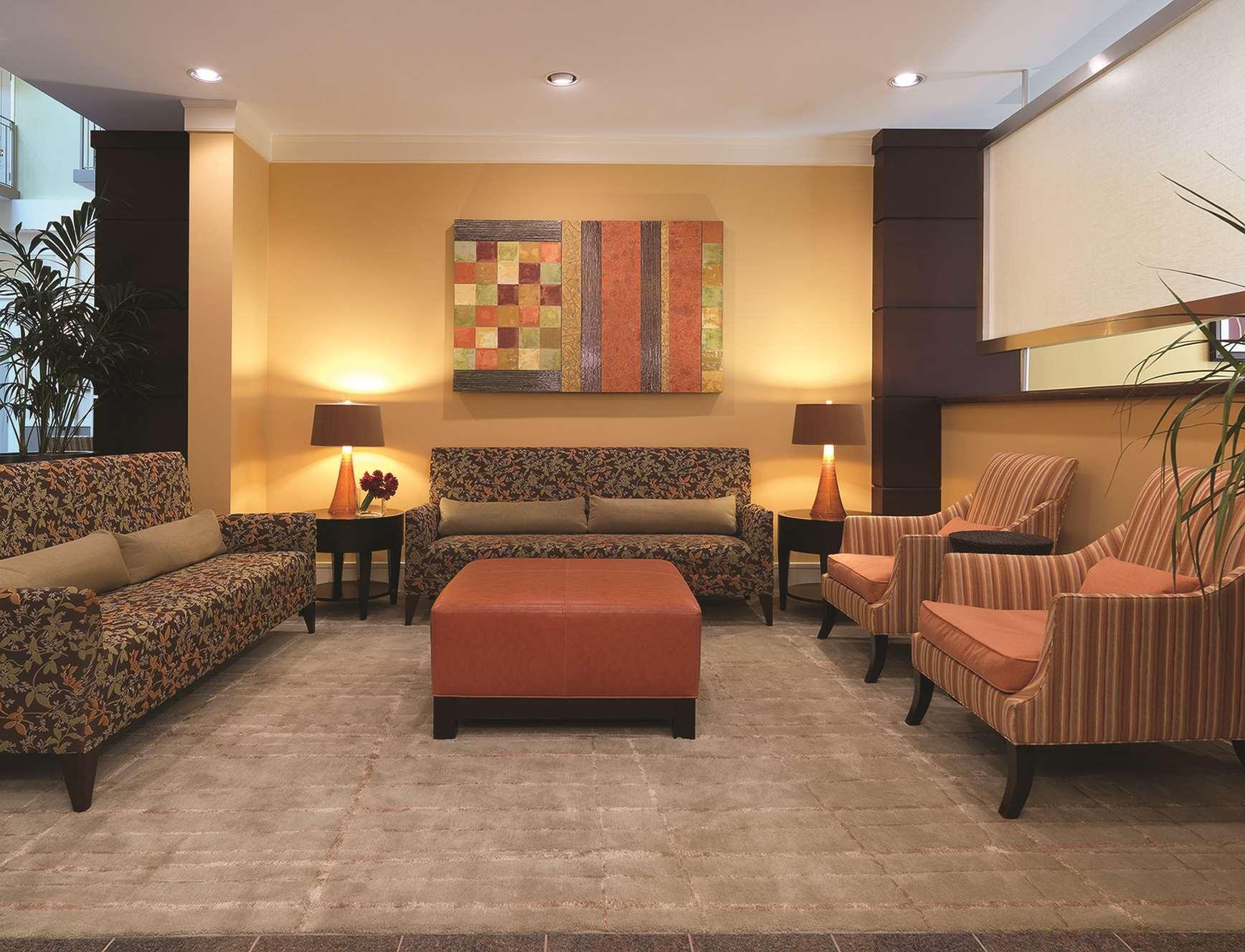 Doubletree Suites By Hilton At The Battery Atlanta Smyrna Bagian luar foto
